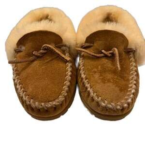 L.L.Bean Women's Wicked Good Moccasins Genuine Shearling Slippers